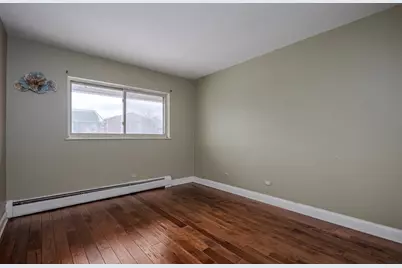 685 E Fullerton Avenue #201, Glendale Heights, IL 60139 - Photo 13