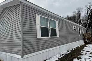 616 6th St, Bloomington, IL 61704 - Photo 23