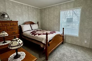 616 6th St, Bloomington, IL 61704 - Photo 21