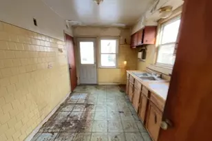 612 E 104th St, Chicago, IL 60628 - Photo 5