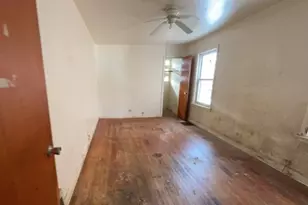 612 E 104th St, Chicago, IL 60628 - Photo 11