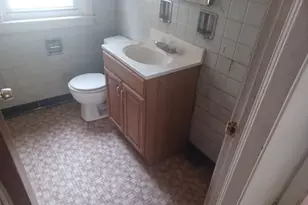 612 E 104th St, Chicago, IL 60628 - Photo 9