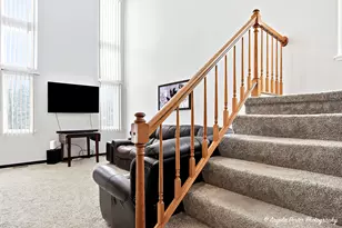 3332 Twisted Oak Ct, McHenry, IL 60051 - Photo 9