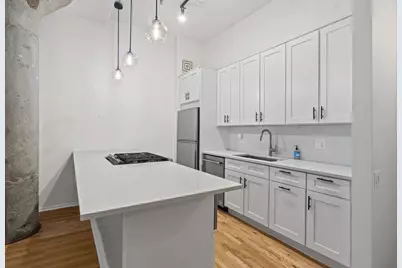 130 S Canal Street #212, Chicago, IL 60606 - Photo 5
