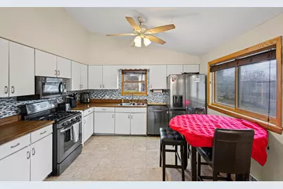 1N742 Forest Avenue, Glen Ellyn, IL 60137 - Photo 9