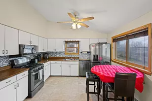 1N742 Forest Ave, Glen Ellyn, IL 60137 - Photo 9