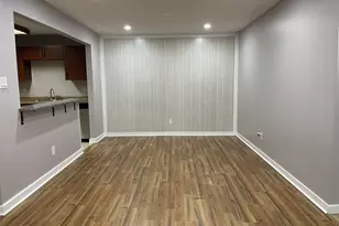 803 Garden Cir, Streamwood, IL 60107 - Photo 7