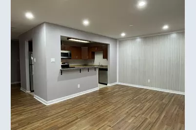 803 Garden Circle #7, Streamwood, IL 60107 - Photo 5