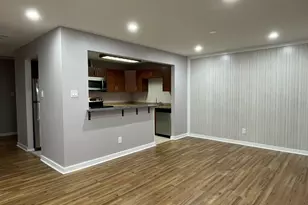 803 Garden Cir, Streamwood, IL 60107 - Photo 5