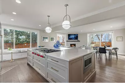 2611 Laurel Lane, Wilmette, IL 60091 - Photo 13