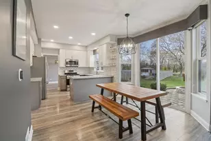 220 S Glenbrook Trail, McHenry, IL 60050 - Photo 17