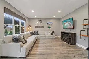 220 S Glenbrook Trail, McHenry, IL 60050 - Photo 19