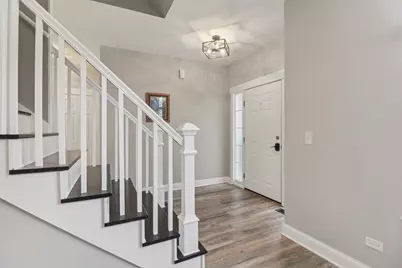 220 S Glenbrook Trail, McHenry, IL 60050 - Photo 3