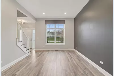 220 S Glenbrook Trail, McHenry, IL 60050 - Photo 7