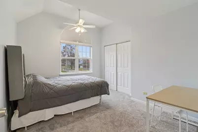 220 S Glenbrook Trail, McHenry, IL 60050 - Photo 25