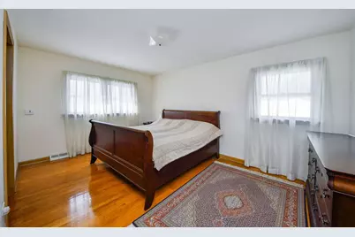 22W417 Tamarack Drive, Glen Ellyn, IL 60137 - Photo 13