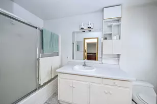 22W417 Tamarack Dr, Glen Ellyn, IL 60137 - Photo 17