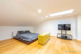 1942 S Prairie Ave, Chicago, IL 60616 - Photo 15