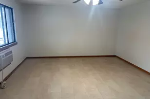 440 E Jefferson Ave, Hampshire, IL 60140 - Photo 5