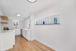 1811 N 72nd Ct, Elmwood Park, IL 60707 - Photo 9