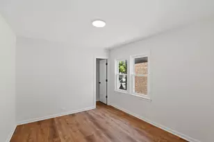 2705 N 73rd Ave, Elmwood Park, IL 60707 - Photo 15