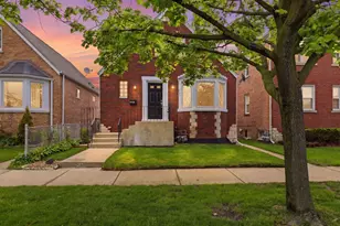 2705 N 73rd Ave, Elmwood Park, IL 60707 - Photo 9