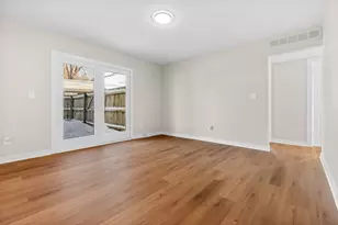 1 N Sycamore Ln, North Aurora, IL 60542 - Photo 13