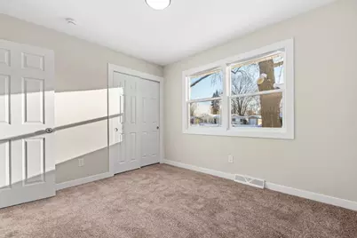 1 N Sycamore Lane, North Aurora, IL 60542 - Photo 17