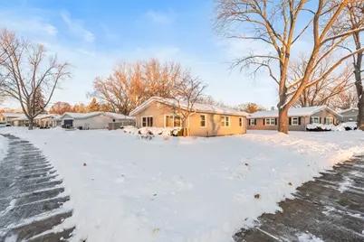 1 N Sycamore Lane, North Aurora, IL 60542 - Photo 25