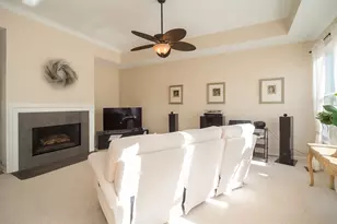 6 Sherwood Ct, Lake in the Hills, IL 60156 - Photo 7