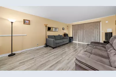 5A Kingery Quarter #5-104, Willowbrook, IL 60527 - Photo 17