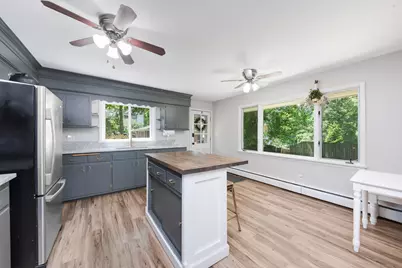 409 S Hamilton Street #409, Lockport, IL 60441 - Photo 5