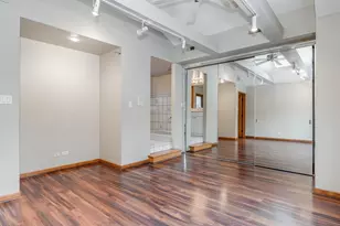 3219 N Richmond St, Chicago, IL 60618 - Photo 13