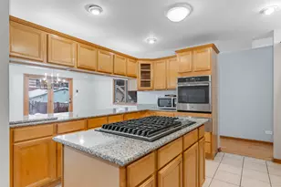 3219 N Richmond St, Chicago, IL 60618 - Photo 5