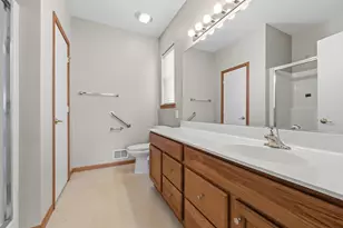 102 Hitching Post Ln, Grayslake, IL 60030 - Photo 11