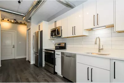 7645 N Sheridan Road #216, Chicago, IL 60626 - Photo 5