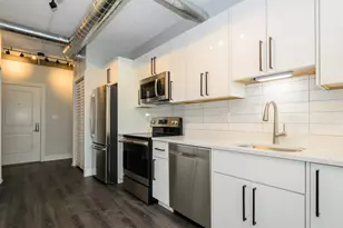 7645 N Sheridan Rd, Chicago, IL 60626 - Photo 5