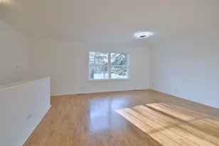 424 Muirwood Ct, Vernon Hills, IL 60061 - Photo 9