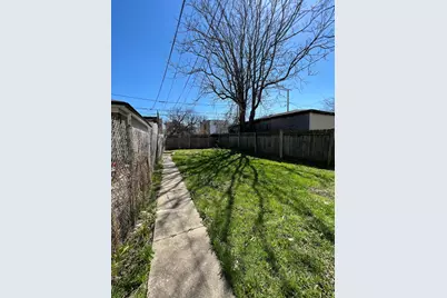 801 S Kedvale Avenue, Chicago, IL 60624 - Photo 21