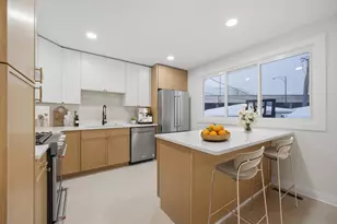 3143 N Sawyer Ave, Chicago, IL 60618 - Photo 9