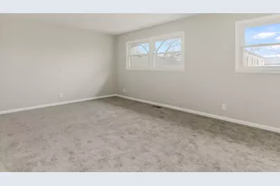 322 Rockhurst Road, Bolingbrook, IL 60440 - Photo 11