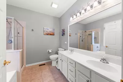 16174 Seneca Lake Circle, Crest Hill, IL 60403 - Photo 15