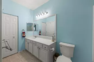 16174 Seneca Lake Cir, Crest Hill, IL 60403 - Photo 21