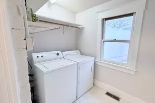 806 N Busey Ave, Urbana, IL 61801 - Photo 13