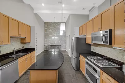 1424 W Grand Avenue #2, Chicago, IL 60642 - Photo 5