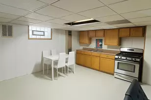 3648 W 81st St, Chicago, IL 60652 - Photo 9