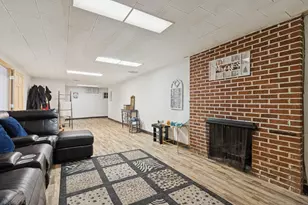 310 Oak St, North Aurora, IL 60542 - Photo 13