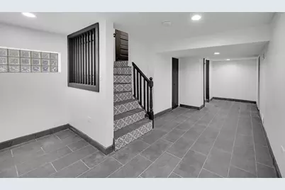 10606 S Vernon Avenue, Chicago, IL 60628 - Photo 11