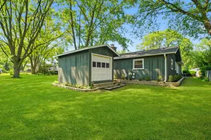 1403 Hampton Ln, Schaumburg, IL 60193 - Photo 33