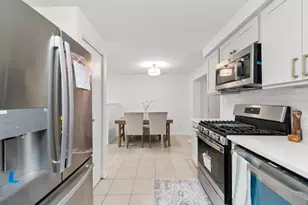 1403 Hampton Ln, Schaumburg, IL 60193 - Photo 11